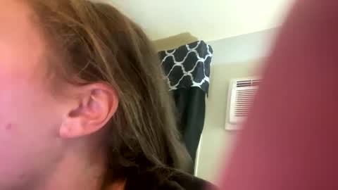 deepthroatqueen33 online show from October 8, 10:59 pm