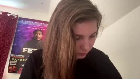 deepthroatqueen33 online show from February 4, 1:04 pm