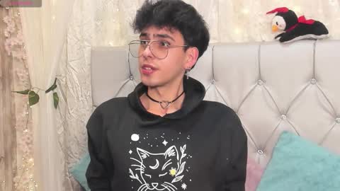 Deimon Dust online show from December 1, 2:59 pm