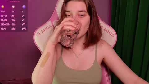 Princess Potato online show from October 15, 5:32 am