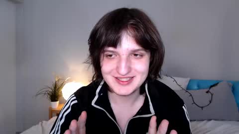 Alex online show from May 3, 9:21 pm