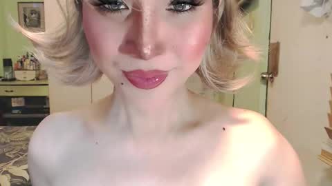 Mercedes online show from April 19, 1:28 am