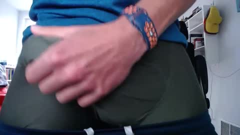 Snapshot of delicioso4u chatting on February 21, 10:48 pm delicioso4u online show from February 21, 10:48 pm