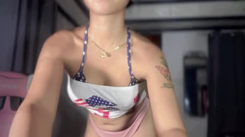 Snapshot of deliciousfaye chatting on September 17, 5:05 pm Hello your loving faye 3 online show from September 17, 5:05 pm