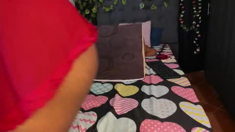 Delilah  online show from December 19, 11:55 pm