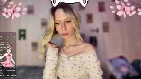 Della online show from February 18, 1:00 pm