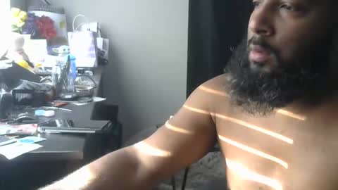 delta7012 online show from April 2, 11:00 pm