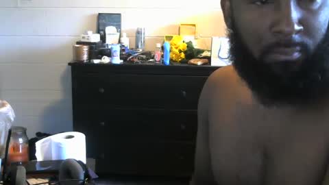 Snapshot of delta7012 chatting on December 3, 4:11 pm delta7012 online show from December 3, 4:11 pm