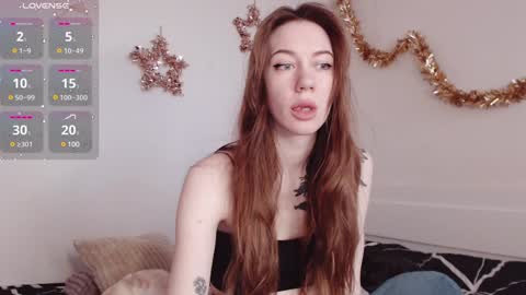 Snapshot of demiamour chatting on December 22, 9:55 am Demi. not your babybabebb and other shit online show from December 22, 9:55 am