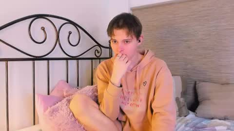 demianenglen online show from April 26, 12:19 am
