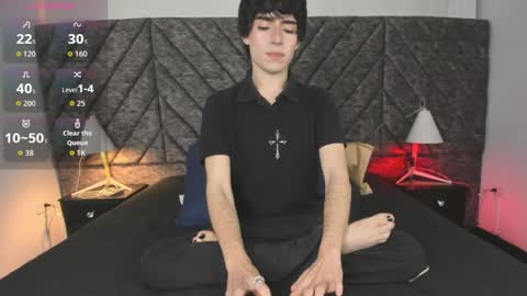   online show from June 9, 12:38 pm