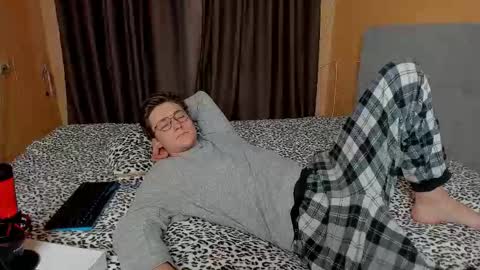 Deni online show from December 17, 11:39 am