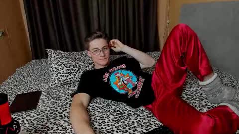 Deni online show from October 26, 6:51 pm