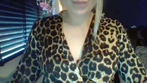 denise433470 online show from June 15, 7:55 am