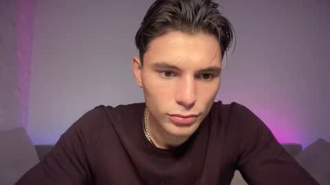 Den online show from September 18, 8:29 am