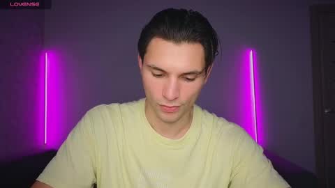 Den online show from February 18, 1:22 pm