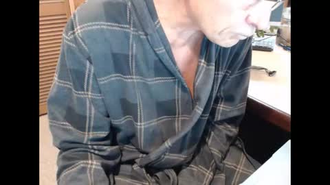 Den  Jet online show from December 19, 11:17 am