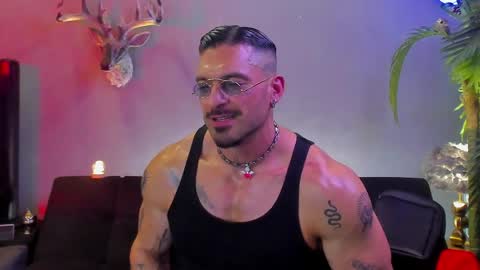 dennis_cox_ online show from April 11, 4:44 pm