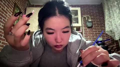 Emma online show from January 12, 2:24 pm