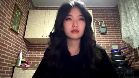 Emma online show from January 9, 2:11 pm