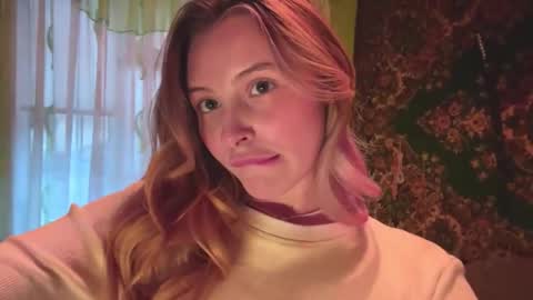 Vi  Victoria online show from February 26, 1:47 pm