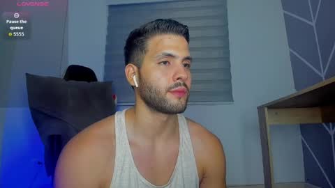 dereckhardd online show from April 8, 8:28 am