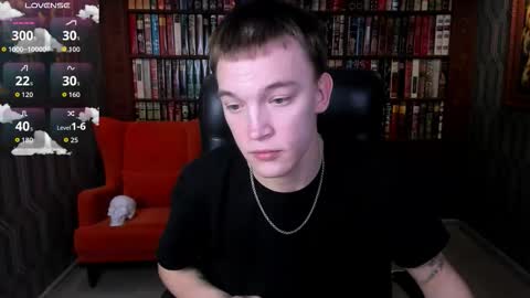 Derek online show from December 3, 7:47 pm