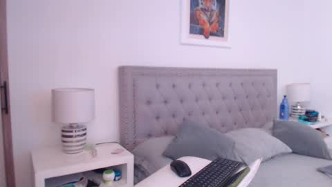 Derek online show from February 20, 1:46 pm