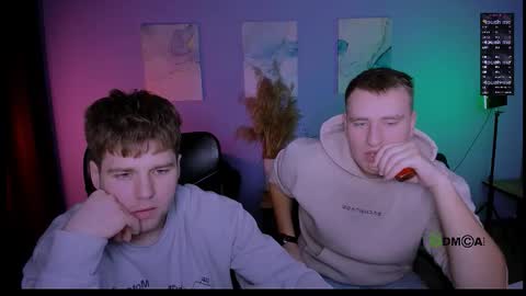 derek_hawk_ online show from December 14, 9:48 am