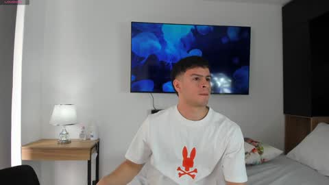 Snapshot of derek_hussain chatting on February 4, 5:12 pm Derek Hussain online show from February 4, 5:12 pm