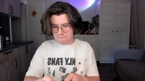 Derek online show from June 25, 6:35 pm