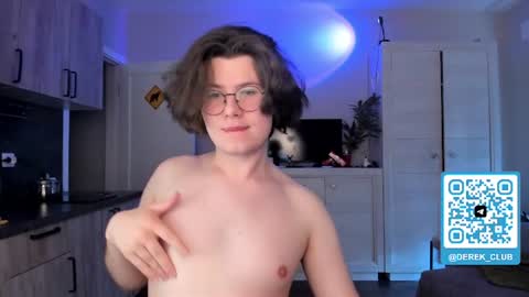 Derek online show from June 20, 3:51 pm