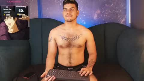 derek_voss online show from July 15, 3:38 pm
