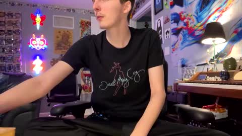 derekdings online show from September 10, 4:41 pm