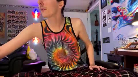 derekdings online show from September 18, 6:01 pm