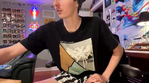 derekdings online show from September 22, 1:48 pm