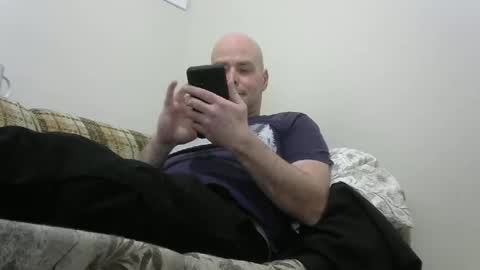 derf007 online show from February 25, 8:42 pm
