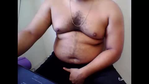 derick_0013 online show from May 10, 3:40 pm