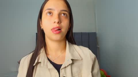 derly_cuervo703031 online show from April 10, 12:05 am