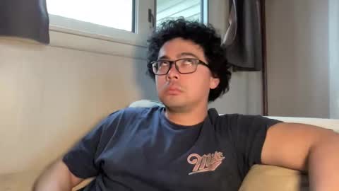 Derrick Hose online show from April 4, 11:34 pm