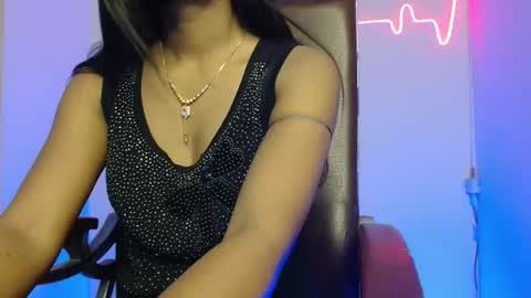 Dolly online show from April 13, 11:14 am