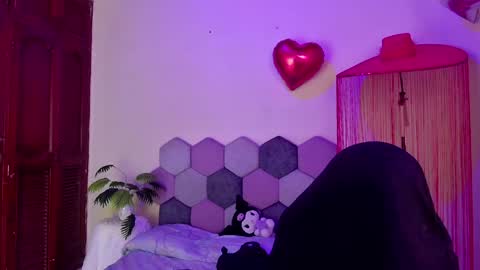 TORI AND MR. BEAR online show from March 23, 6:46 pm