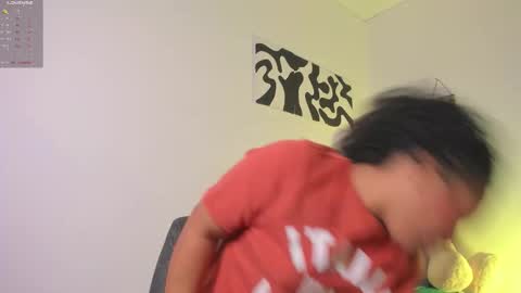 desty_y online show from February 9, 5:22 am