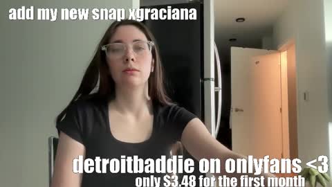 detroitbaddie online show from March 3, 1:23 pm