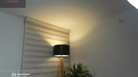 Snapshot of deus_belli chatting on October 21, 6:40 am Deus Belli online show from October 21, 6:40 am