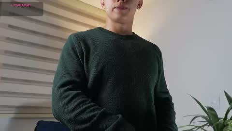 Snapshot of deus_belli chatting on September 11, 6:47 am Deus Belli online show from September 11, 6:47 am