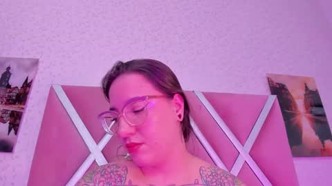 Deva Blue online show from November 12, 5:32 am