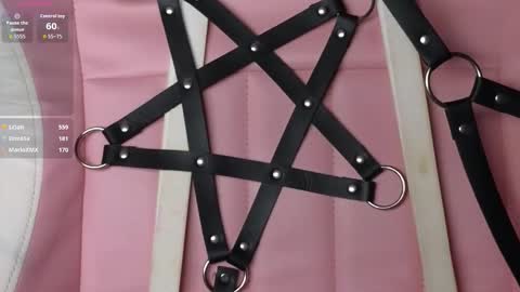 devil_s_bride online show from January 18, 4:54 am