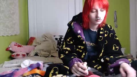 poutyangel online show from December 15, 2:51 am