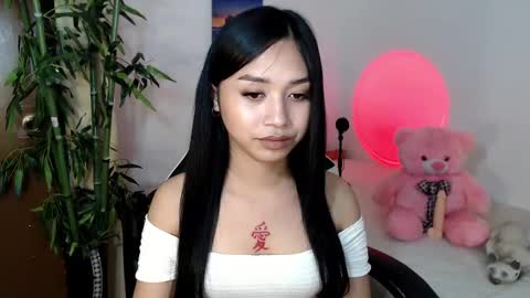 Devine Greyson online show from February 9, 8:02 pm